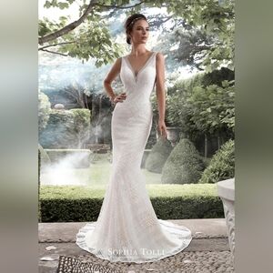New Sophia Tolli Aquarius